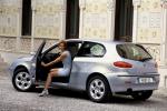 Alfa Romeo 147 3-Door 2000 года